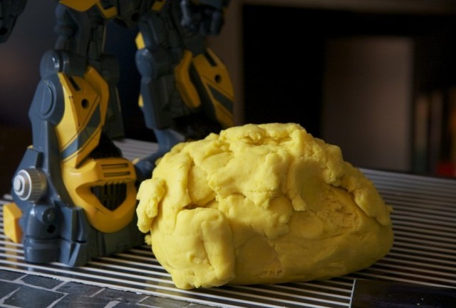 Play Dough: Microwave Recipe