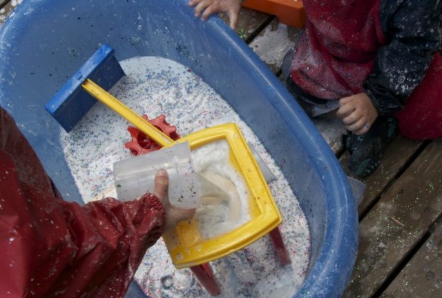 Messy Play: Giant Tub of Goopy Goodness
