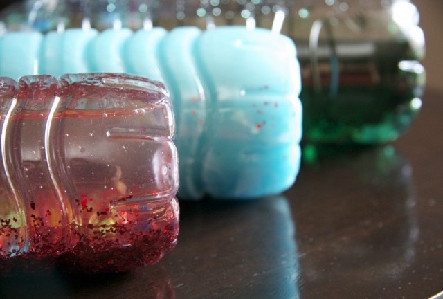 DIY discovery bottles