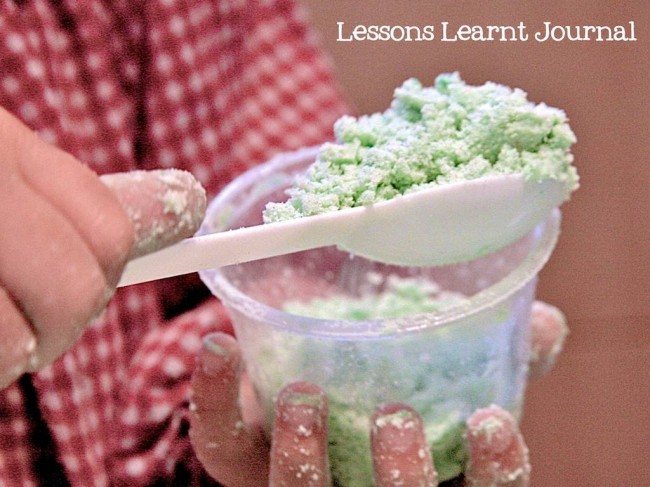DIY Homemade Moon Sand via Lessons Learnt Journal 02 (1)