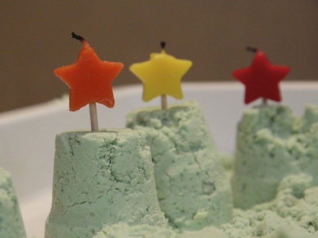 D.I.Y. Moon Sand (or Cloud Dough)