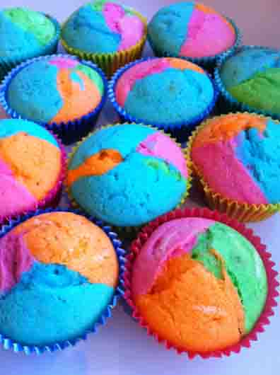 rainbow-cupcakes-baked