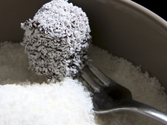 Toddler Friendly Recipe: Lamingtons