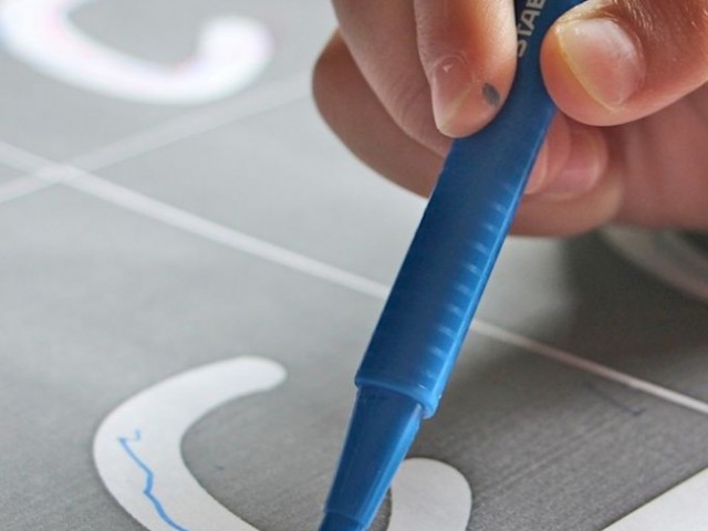Handwriting Free Printable: Rainbow Writing {c}