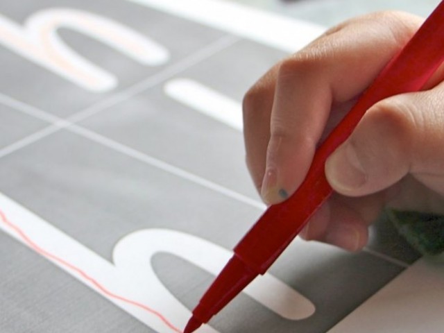 Handwriting Free Printable: Rainbow Writing {h}