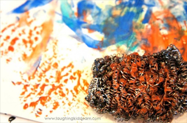 Painting with Kitchen Scrubbers via Laughing Kids Learn